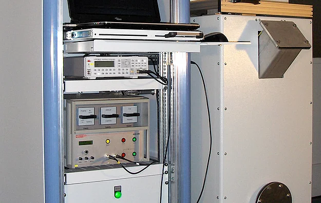 Test bench for electric igniters