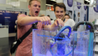 Wassertester auf dem AUCOTEAM-Messestand